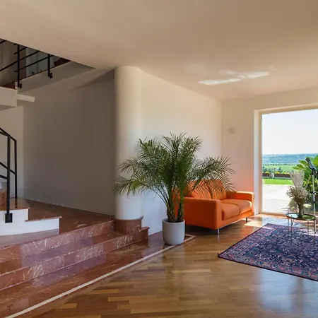 Nunziatina Villa Carlentini